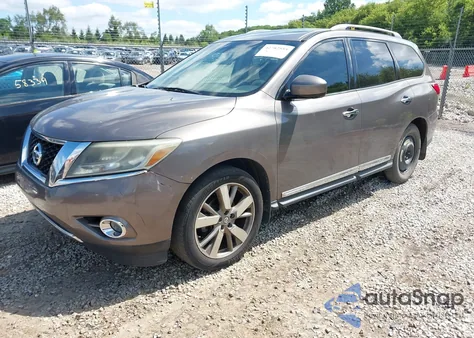 2014 Nissan Pathfinder Platinum из США, поврежденный, VIN 5N1AR2MN5EC688168